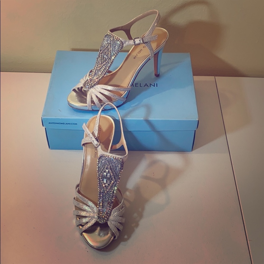 Antonio Melani Nadelle Silver Heels
